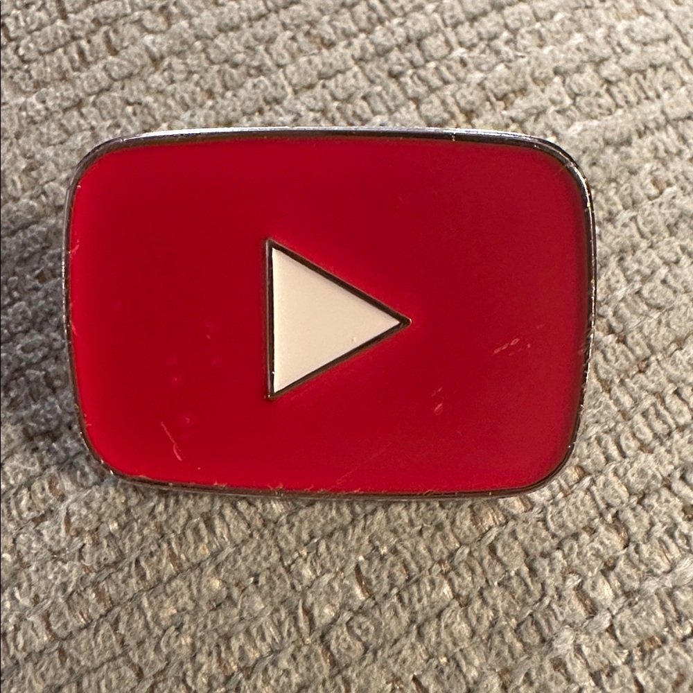 You Tube Play Button Two Prong Pin
